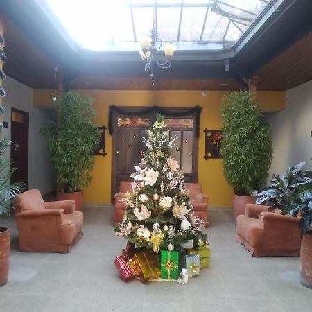 Hotel Plaza Mayor 두이타마 외부 사진