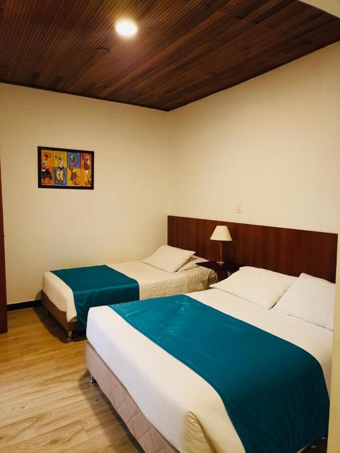 Hotel Plaza Mayor 두이타마 객실 사진