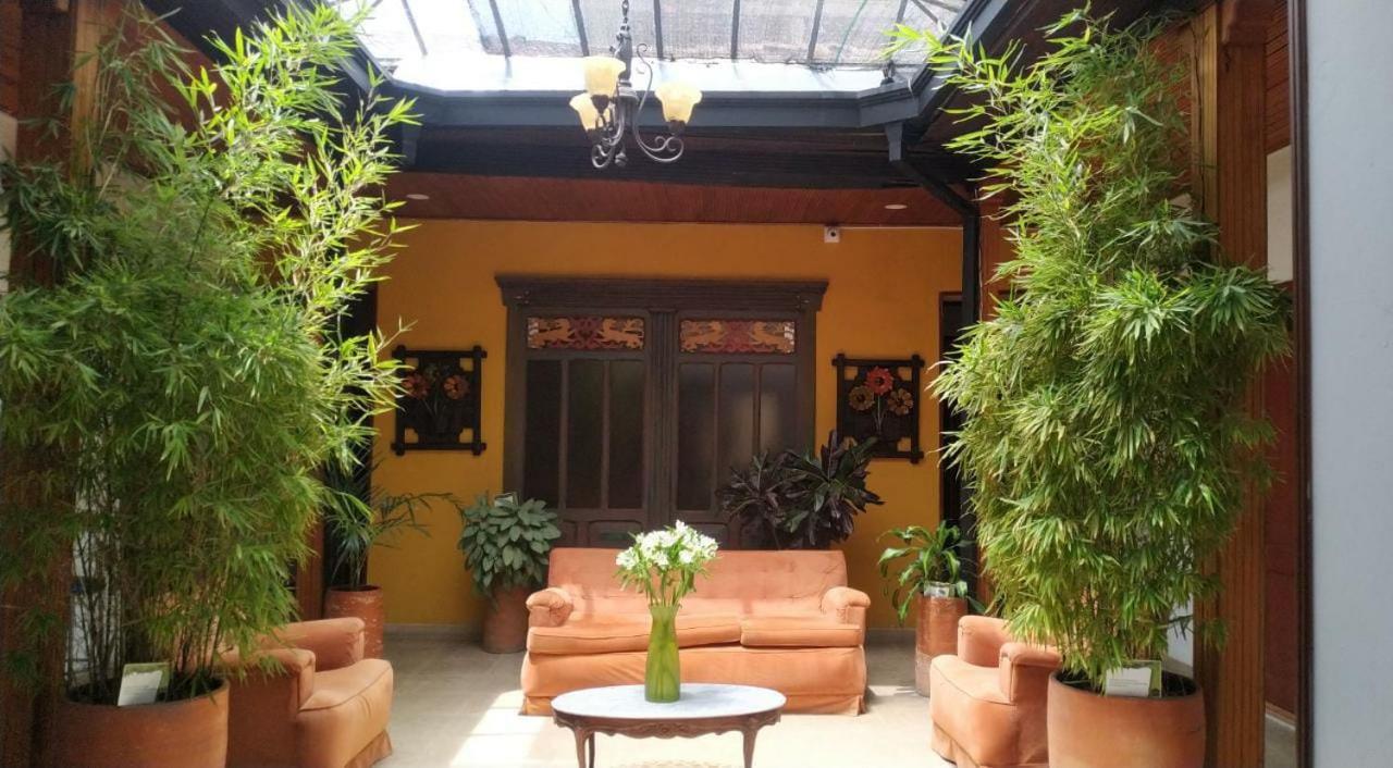 Hotel Plaza Mayor 두이타마 외부 사진